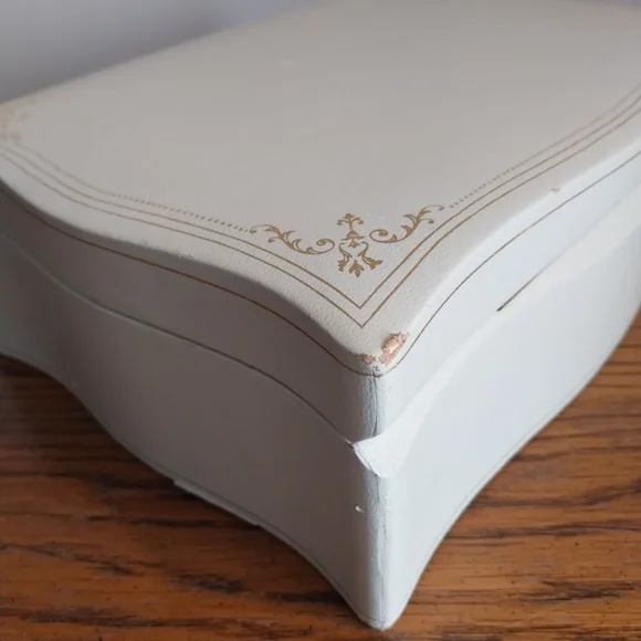 Vintage Birks Jewelry Organizer Box with Red Velvet Interior - Picture 9 of 16